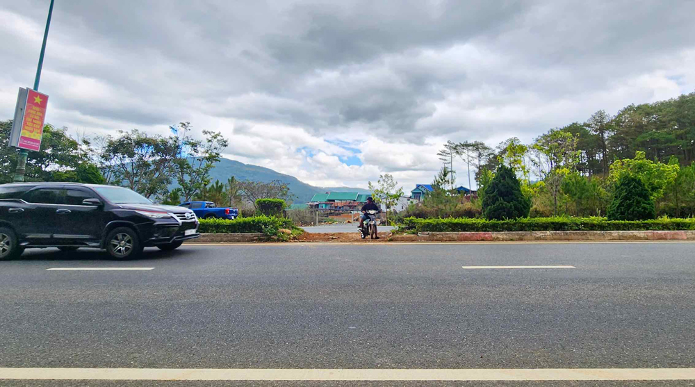 Đề xuất đầu tư thêm hơn 10km đường dân sinh dọc cao tốc Liên Khương – Prenn