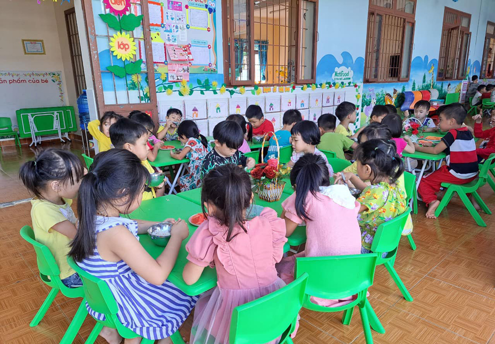 Cát Tiên: Đảm bảo chất lượng bữa ăn và an toàn thực phẩm cho trẻ mầm non