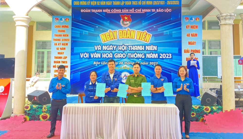 Bảo Lộc: Sôi nổi Ngày hội đoàn viên, thanh niên với văn hóa giao thông