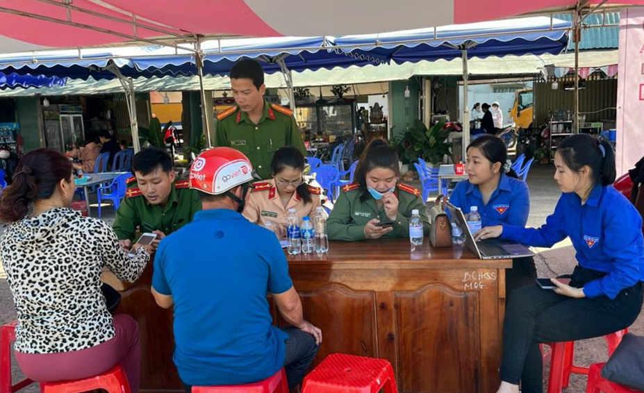 Đạ Huoai: Đoàn viên tích cực tham gia chuyển đổi số
