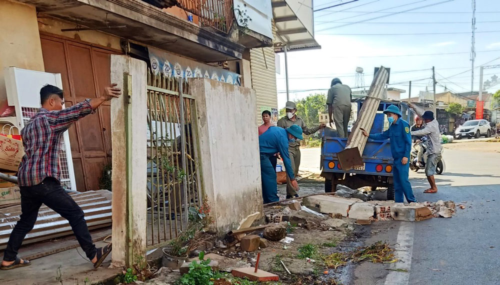 Bảo Lâm: Ra quân xử lý vi phạm trật tự xây dựng, đô thị