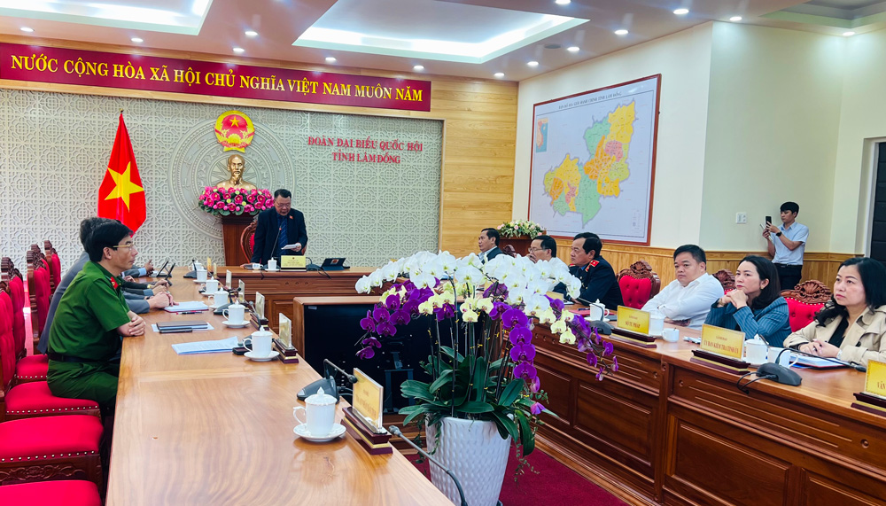 Ủy ban Thường vụ Quốc hội tổ chức phiên chất vấn thứ 21