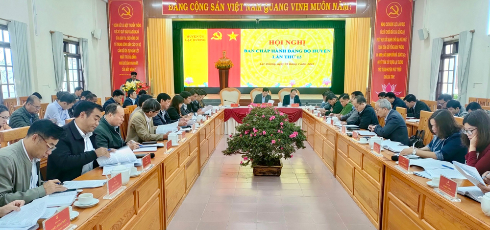 Hội nghị Huyện ủy Lạc Dương lần thứ 13