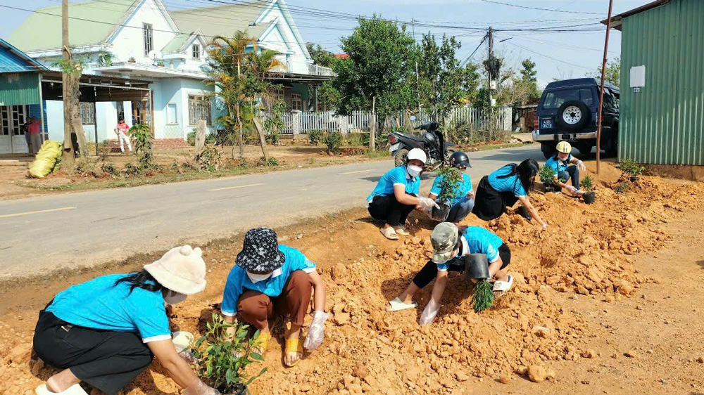 Lạc Dương: Thực hiện mô hình dân vận khéo Tuyến đường hoa