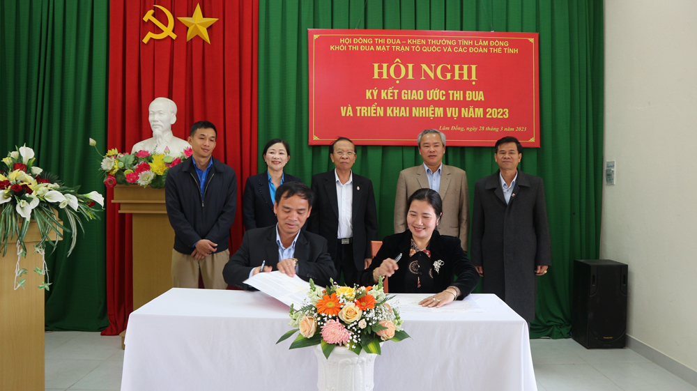 Hội nghị Ký giao ước Khối thi đua Mặt trận Tổ quốc và các đoàn thể chính trị- xã hội tỉnh năm 2023