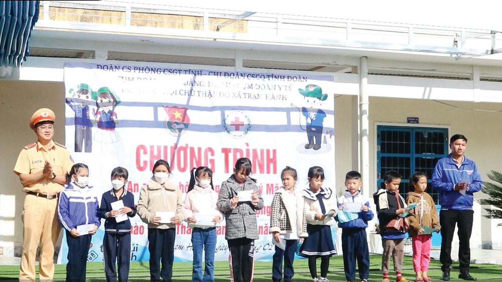 Dấu ấn tình nguyện ở xã vùng ven