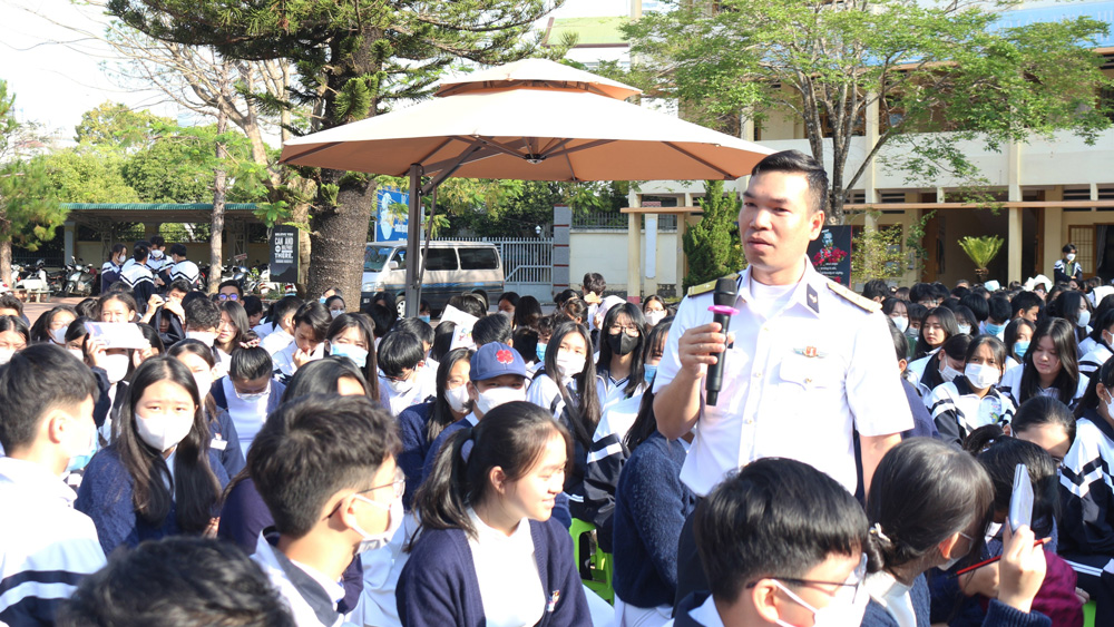 Trên 11 ngàn người được tuyên truyền về biển, đảo