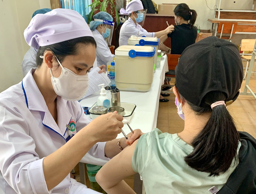 Tăng cường công tác phòng, chống các bệnh truyền nhiễm có vắc xin dự phòng