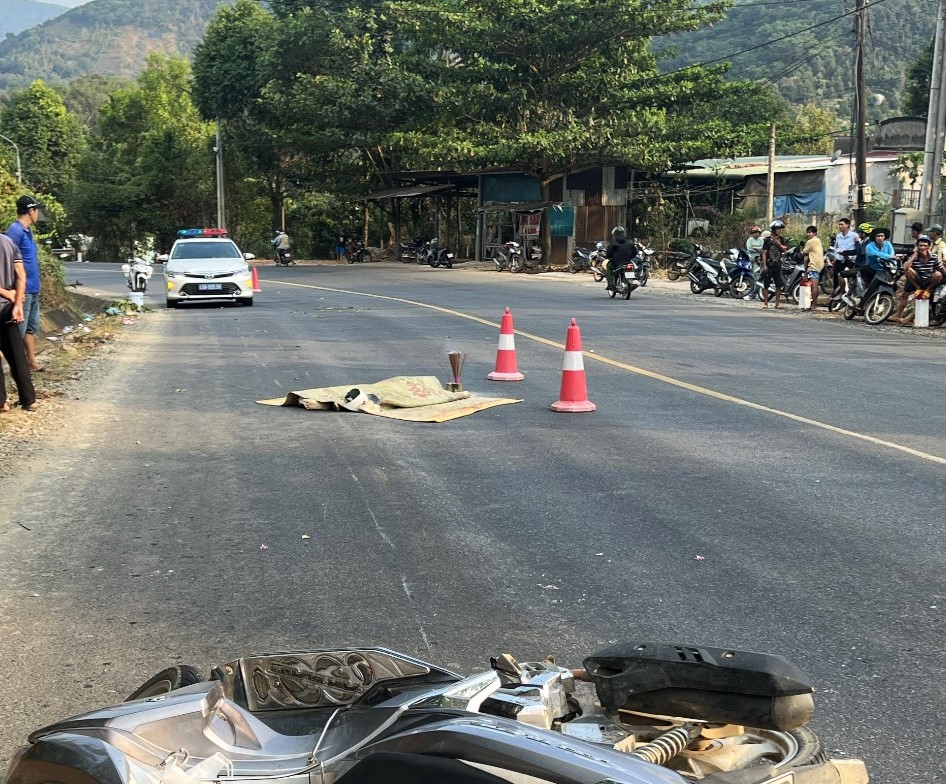 Tại nạn giao thông trên Quốc lộ 20, thiếu nữ 18 tuổi tử vong