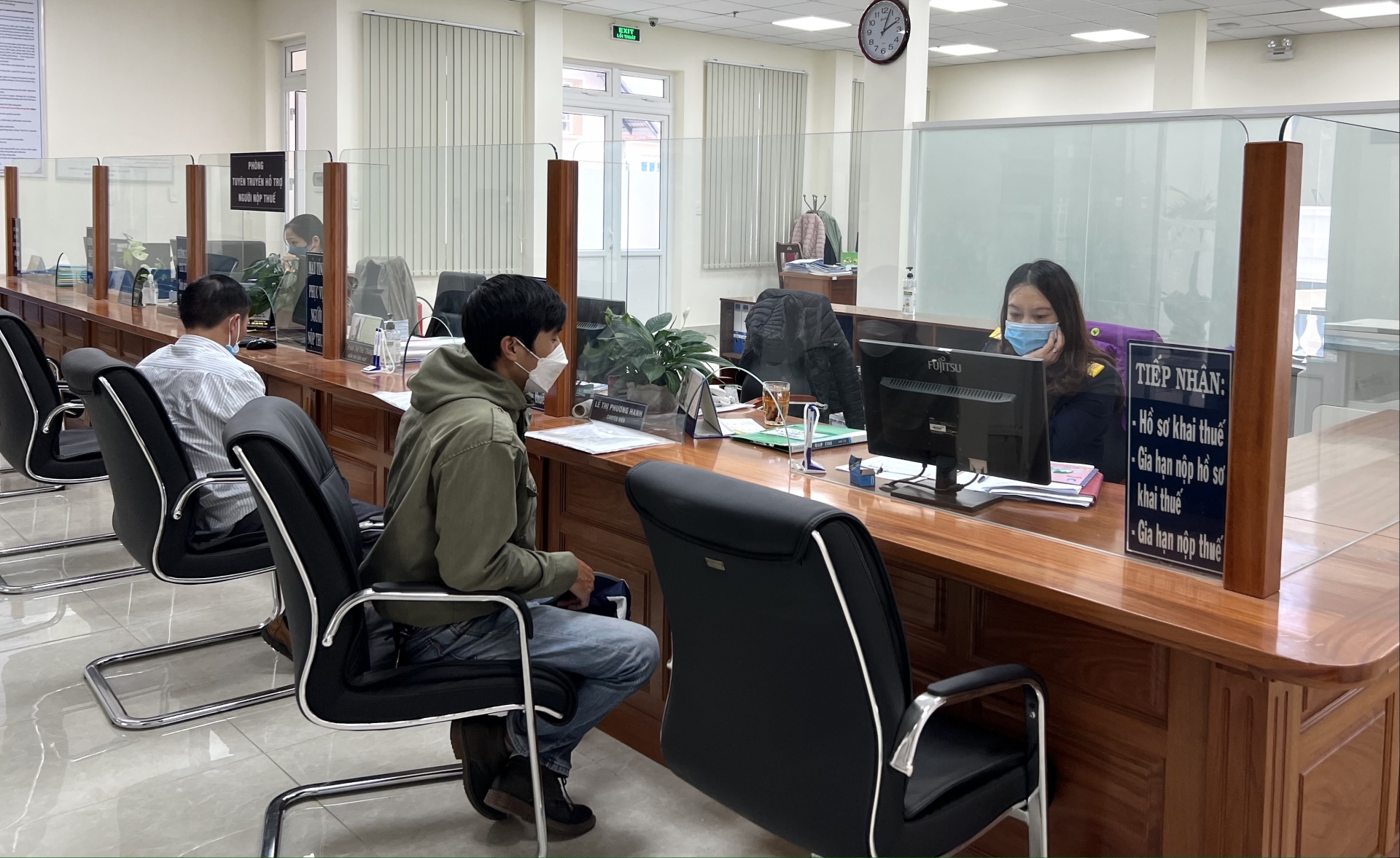 Cảnh giác hành vi giả mạo lãnh đạo ngành thuế và làm giả hồ sơ