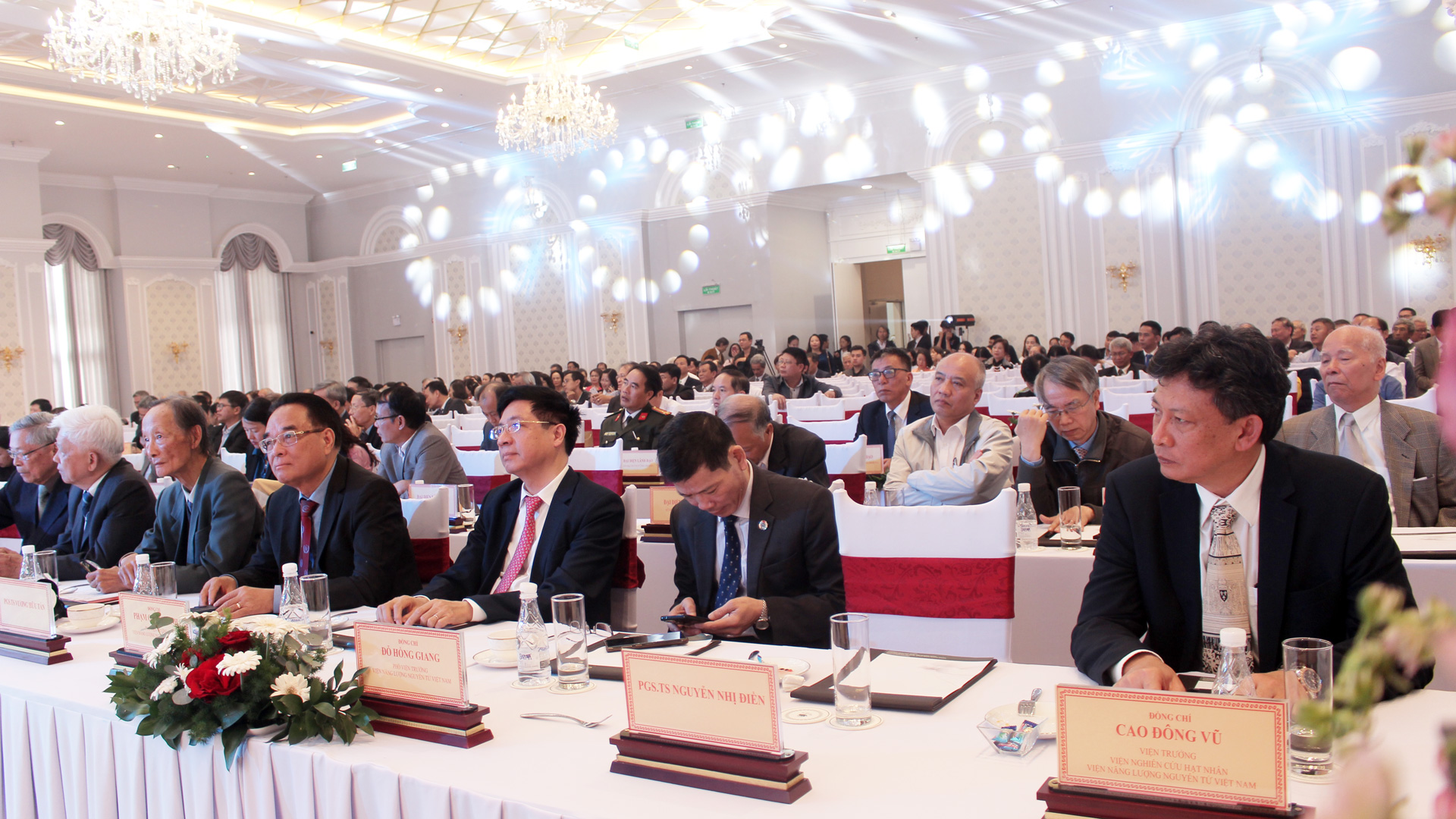 40 năm ấy biết bao nhiêu tình