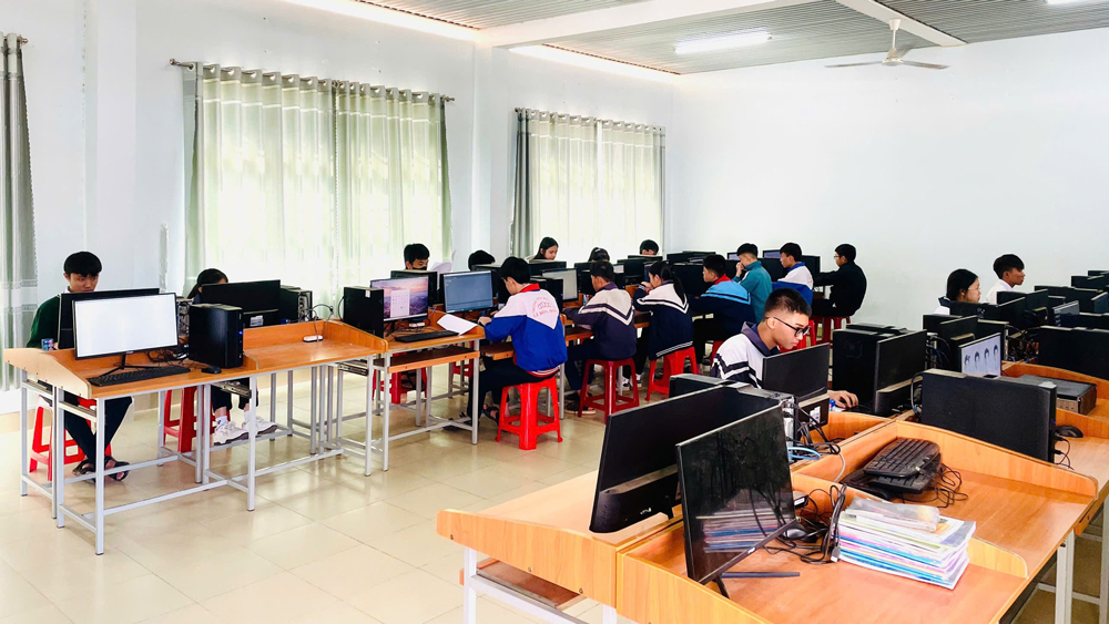 Gần 100 thí sinh tham gia Hội thi tin học trẻ huyện Đức Trọng lần thứ IX