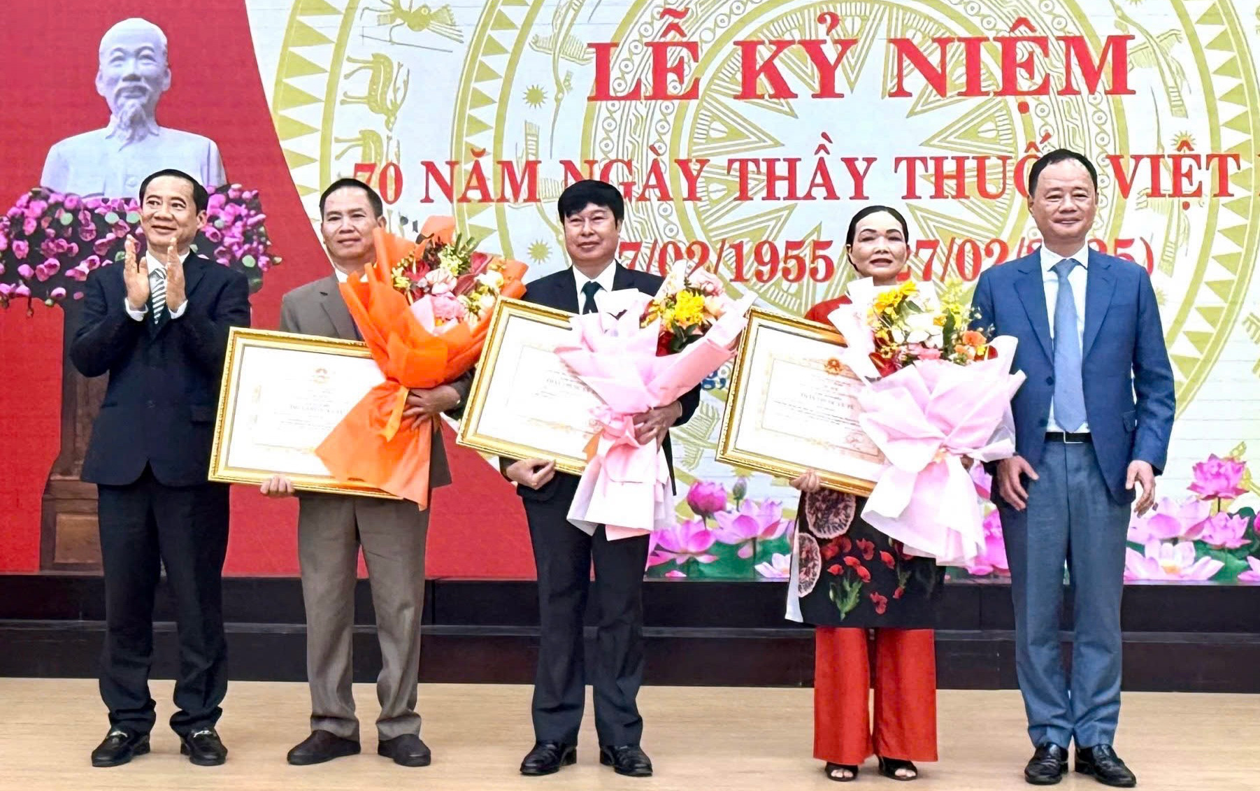 Nỗ lực sáng tạo, cống hiến cho sự nghiệp chăm sóc sức khỏe Nhân dân