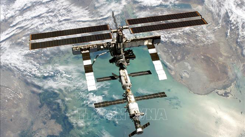Trạm vũ trụ quốc tế ISS quá sạch, gây hại cho phi hành gia