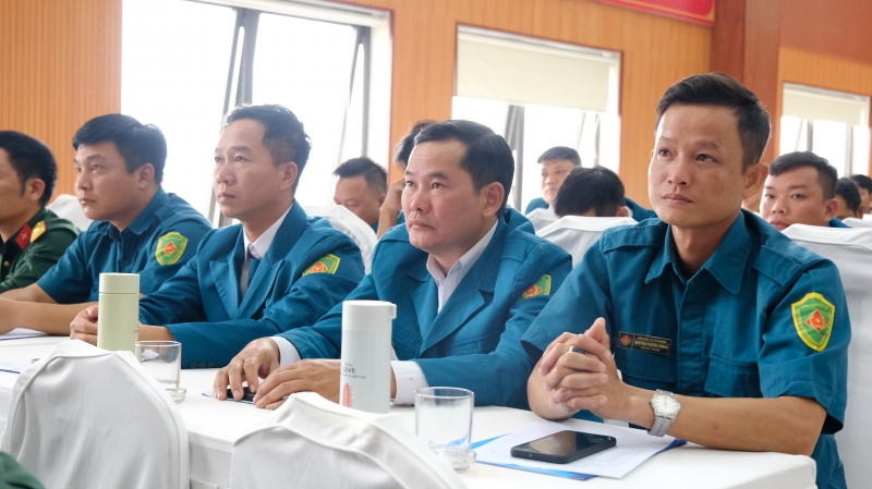 Xây dựng lực lượng dân quân tự vệ vững mạnh, rộng khắp là nhiệm vụ đặc biệt quan trọng