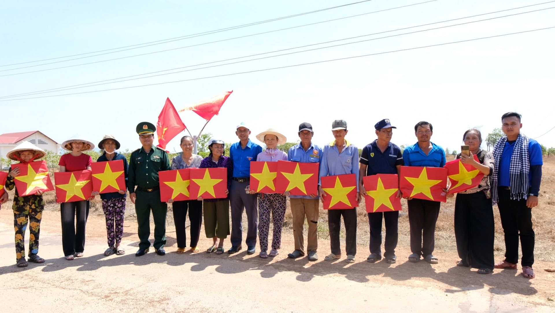 Tỉnh Đoàn Lâm Đồng phối hợp tổ chức chương trình Tháng Ba biên giới – Nghĩa tình biên cương