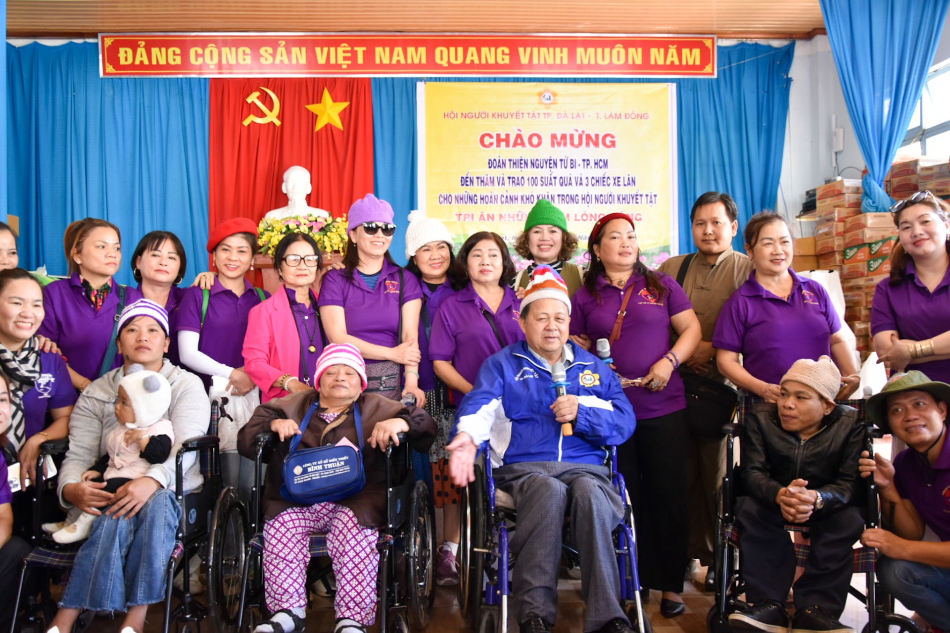 Đà Lạt: Hơn 100 phần quà trao tặng người khuyết tật có hoàn cảnh khó khăn