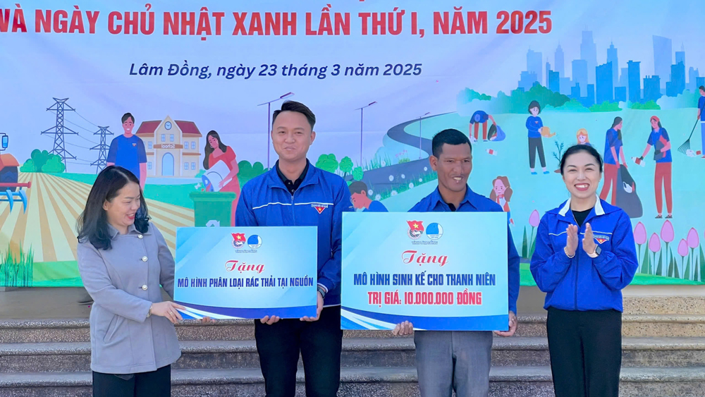 Ra quân Ngày cao điểm chung tay xây dựng nông thôn mới và Ngày Chủ nhật xanh