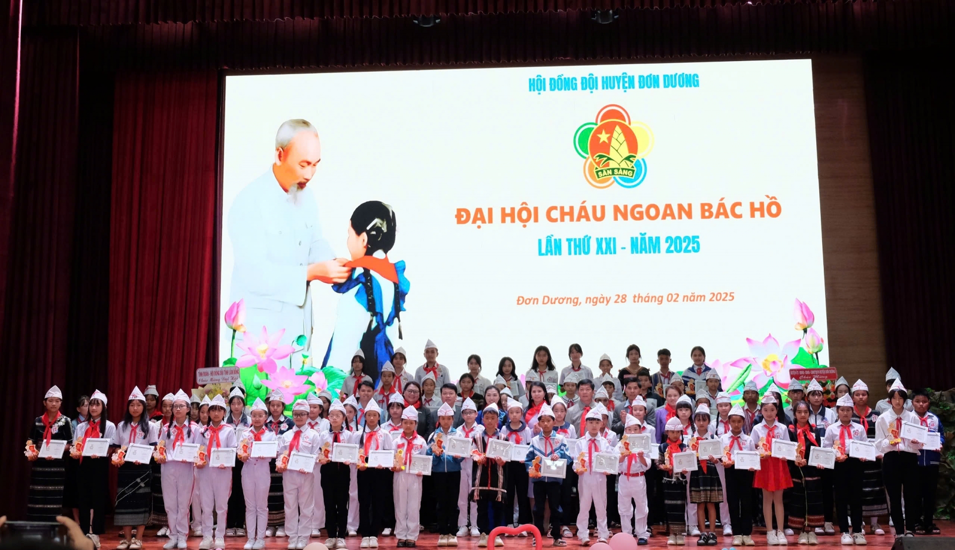 Đơn Dương: Tuyên dương 84 Cháu ngoan Bác Hồ