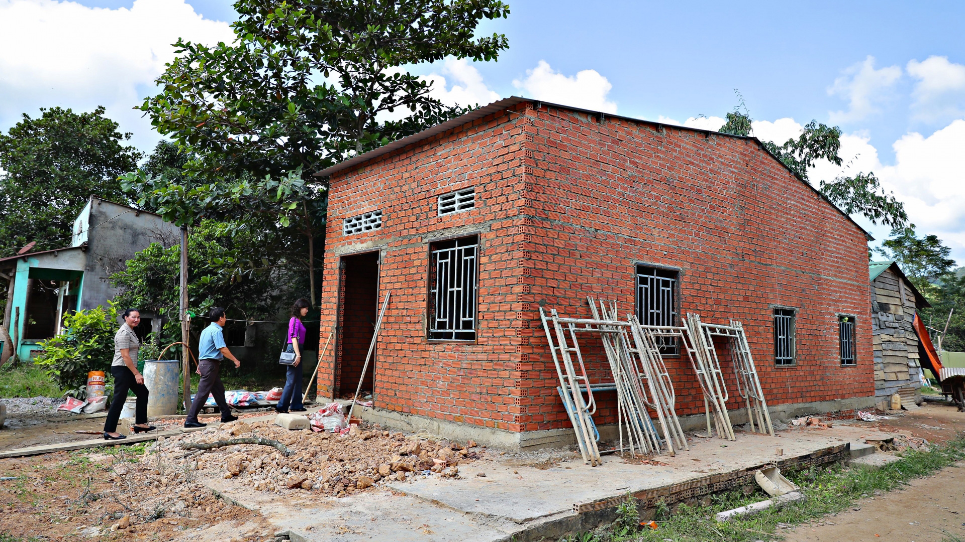 Sử dụng trên 34 tỷ nguồn tiết kiệm chi thường xuyên năm 2024 để hỗ trợ xóa nhà tạm, nhà dột nát