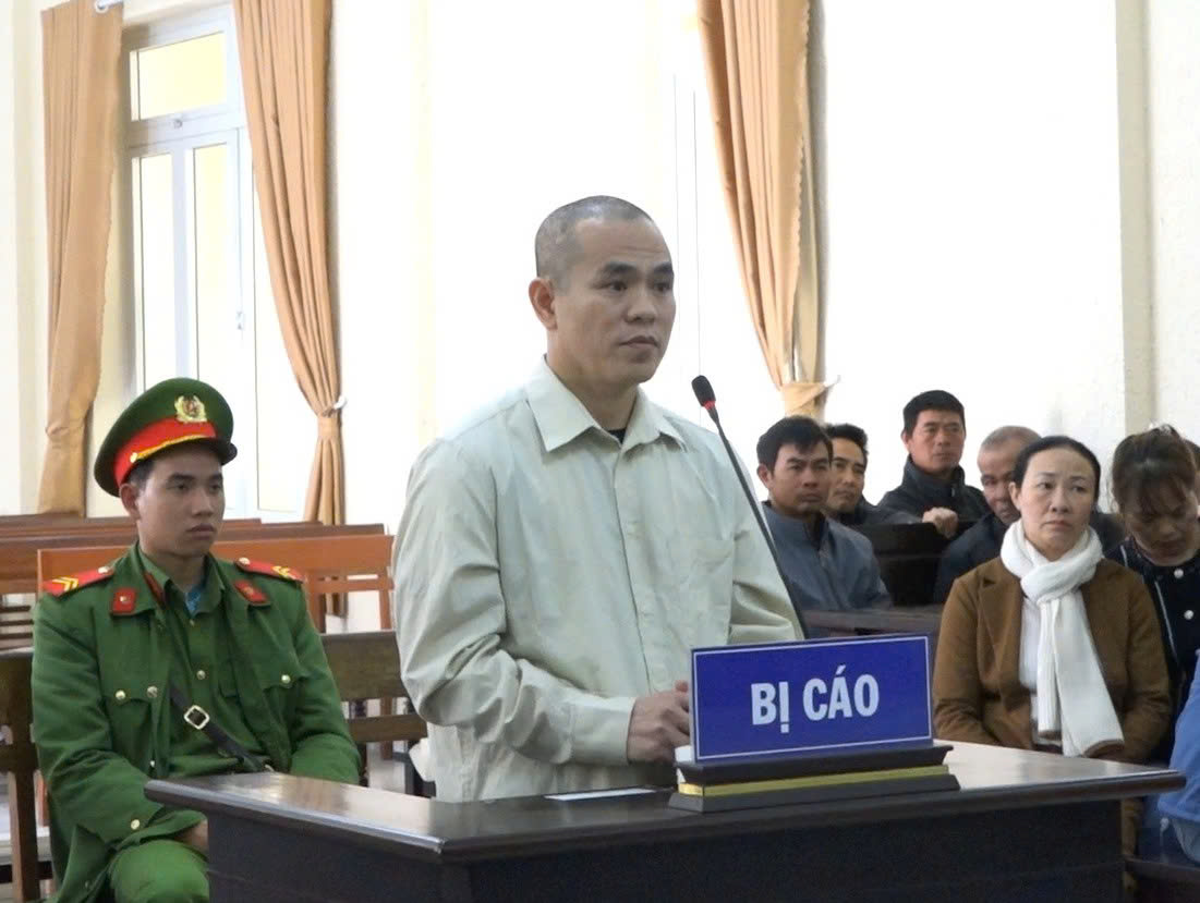Tin lời “cò” đất, 19 người mất hơn 9 tỷ đồng