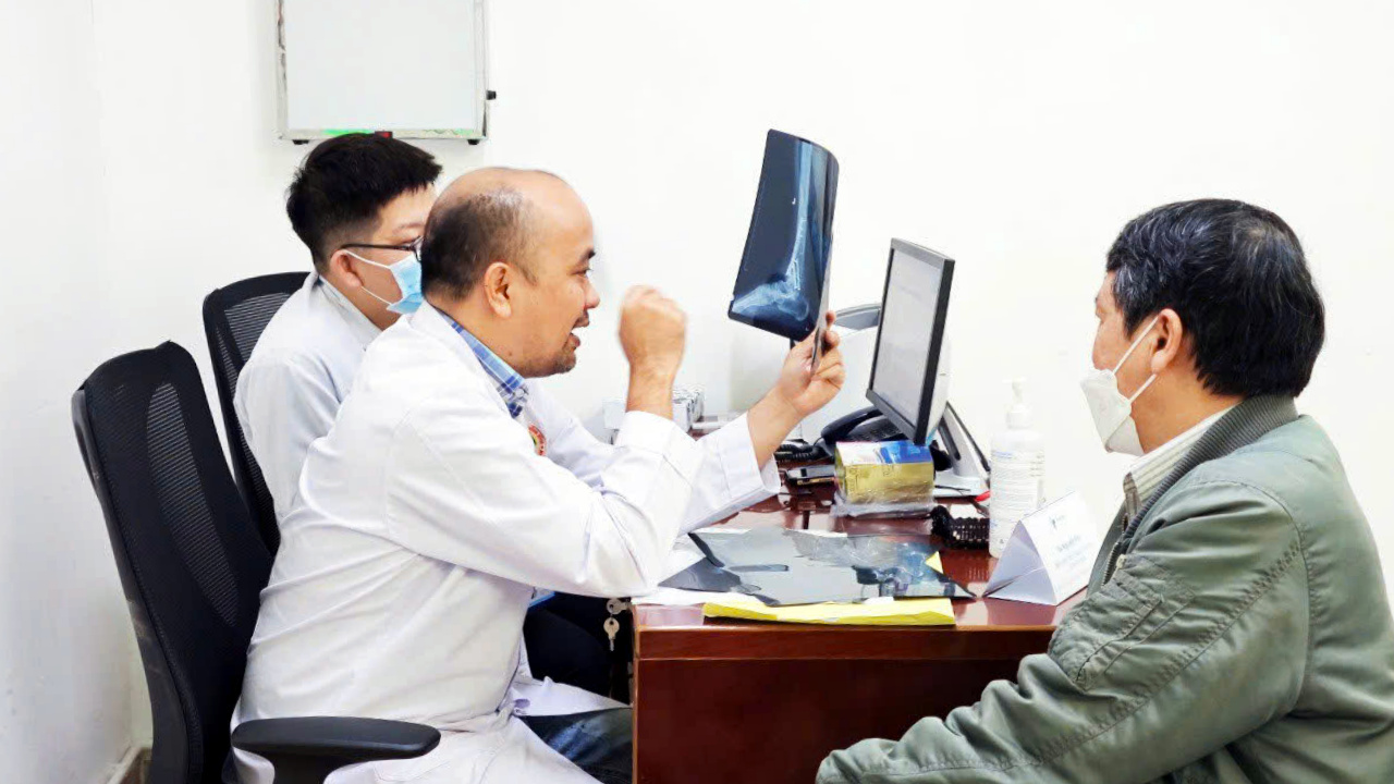 Bệnh viện Hoàn Mỹ Đà Lạt tăng cường mời chuyên gia về khám chữa bệnh cho người dân