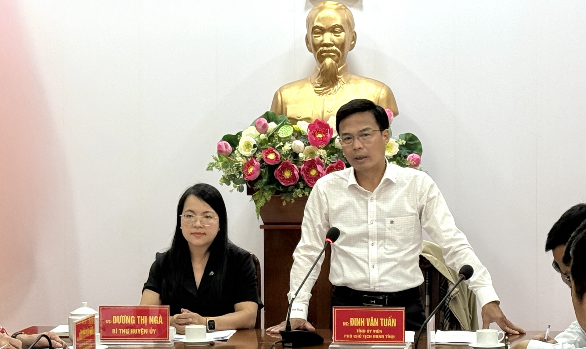 Phó Chủ tịch UBND tỉnh Lâm Đồng Đinh Văn Tuấn làm việc với huyện Đơn Dương