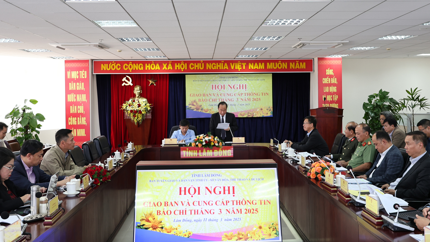 Hội nghị giao ban báo chí tháng 3 năm 2025