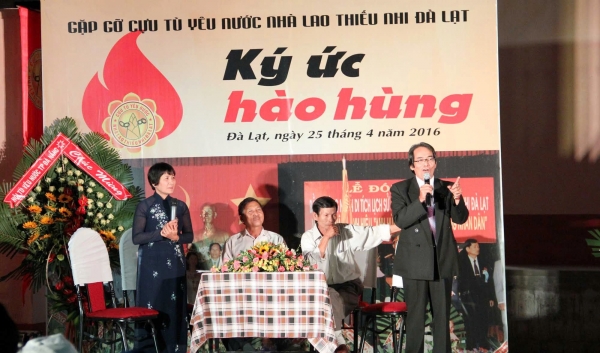Có một nhà tù “độc nhất vô nhị” trên thế giới (Kỳ III): Những tù nhân thiếu nhi tự mổ bụng phản đối kẻ thù