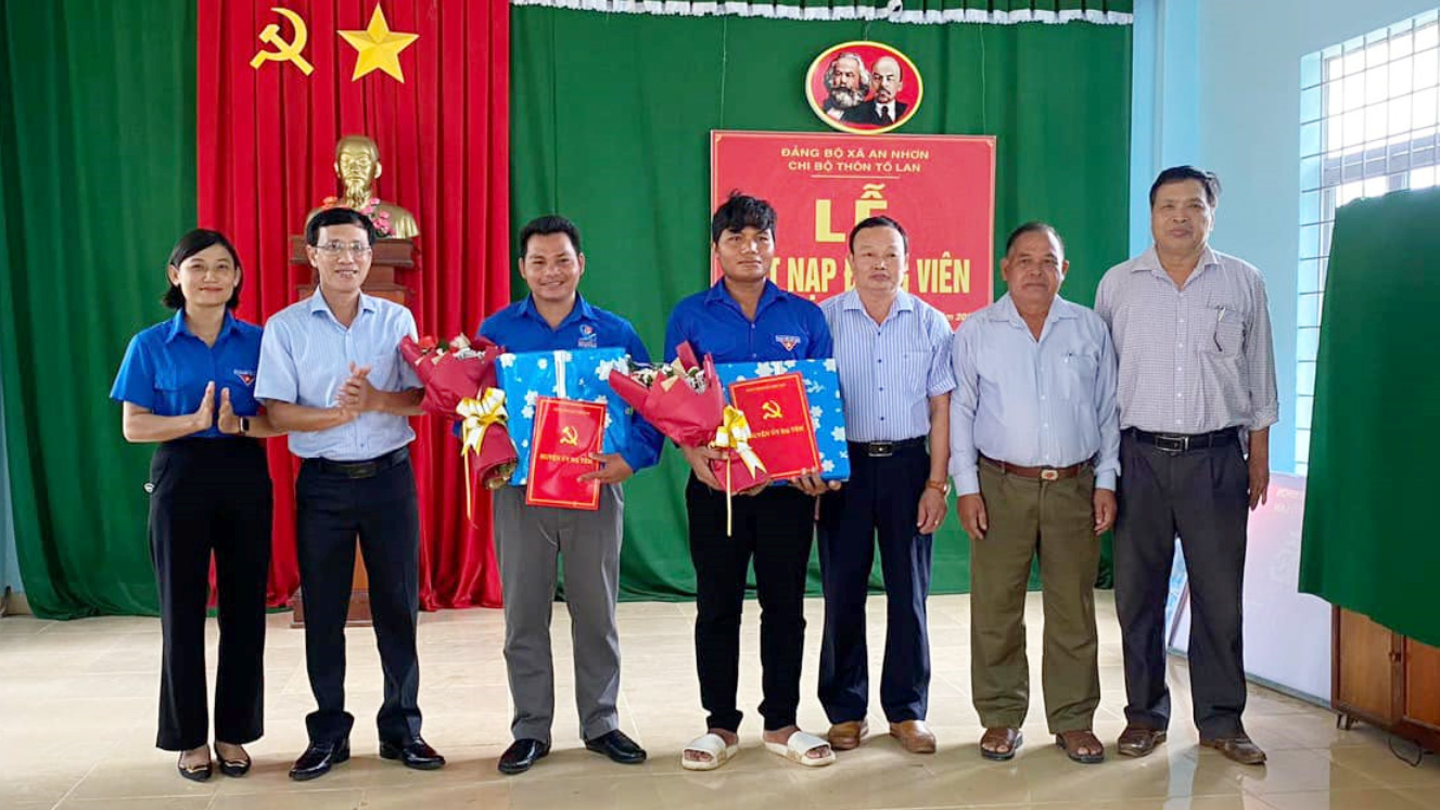 Ðạ Huoai: Quan tâm nâng cao chất lượng công tác phát triển đảng viên
