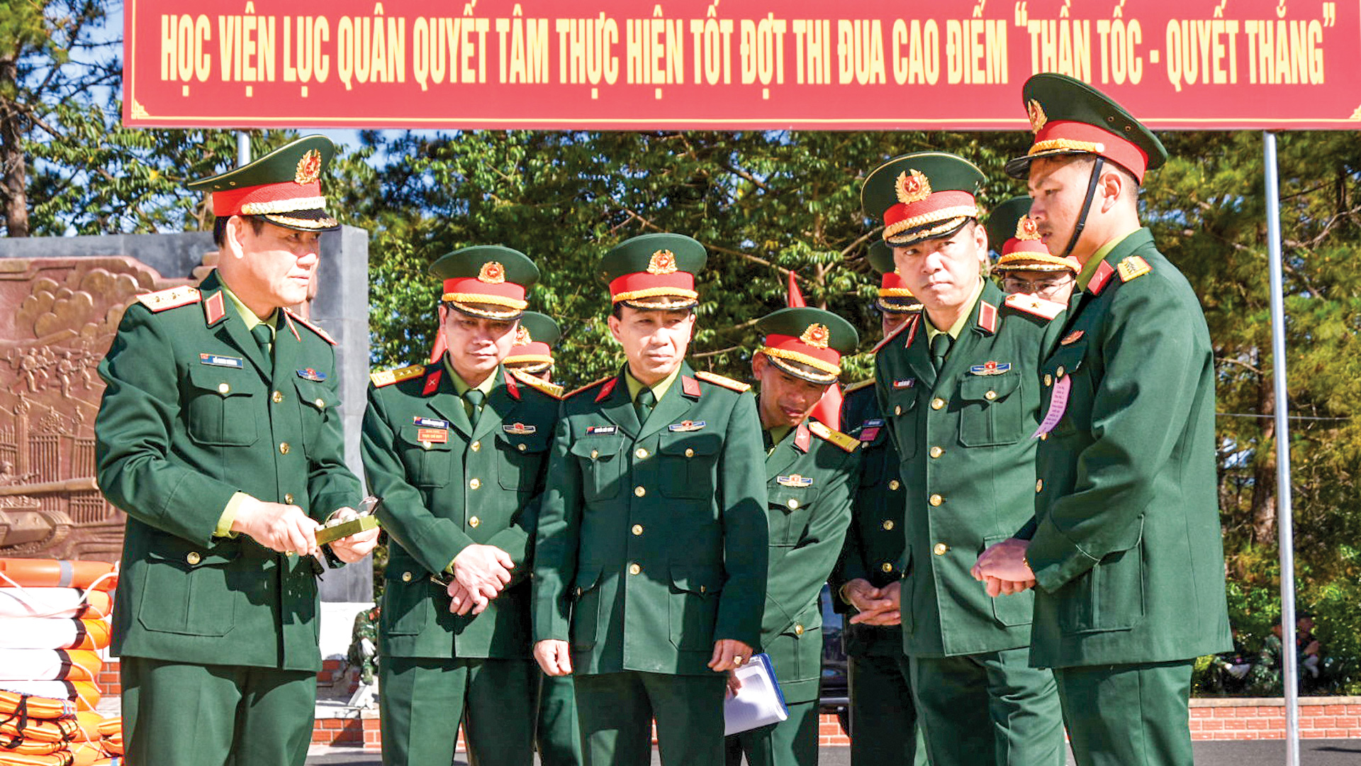 Học viện Lục quân thi đua “Thần tốc - Quyết thắng”