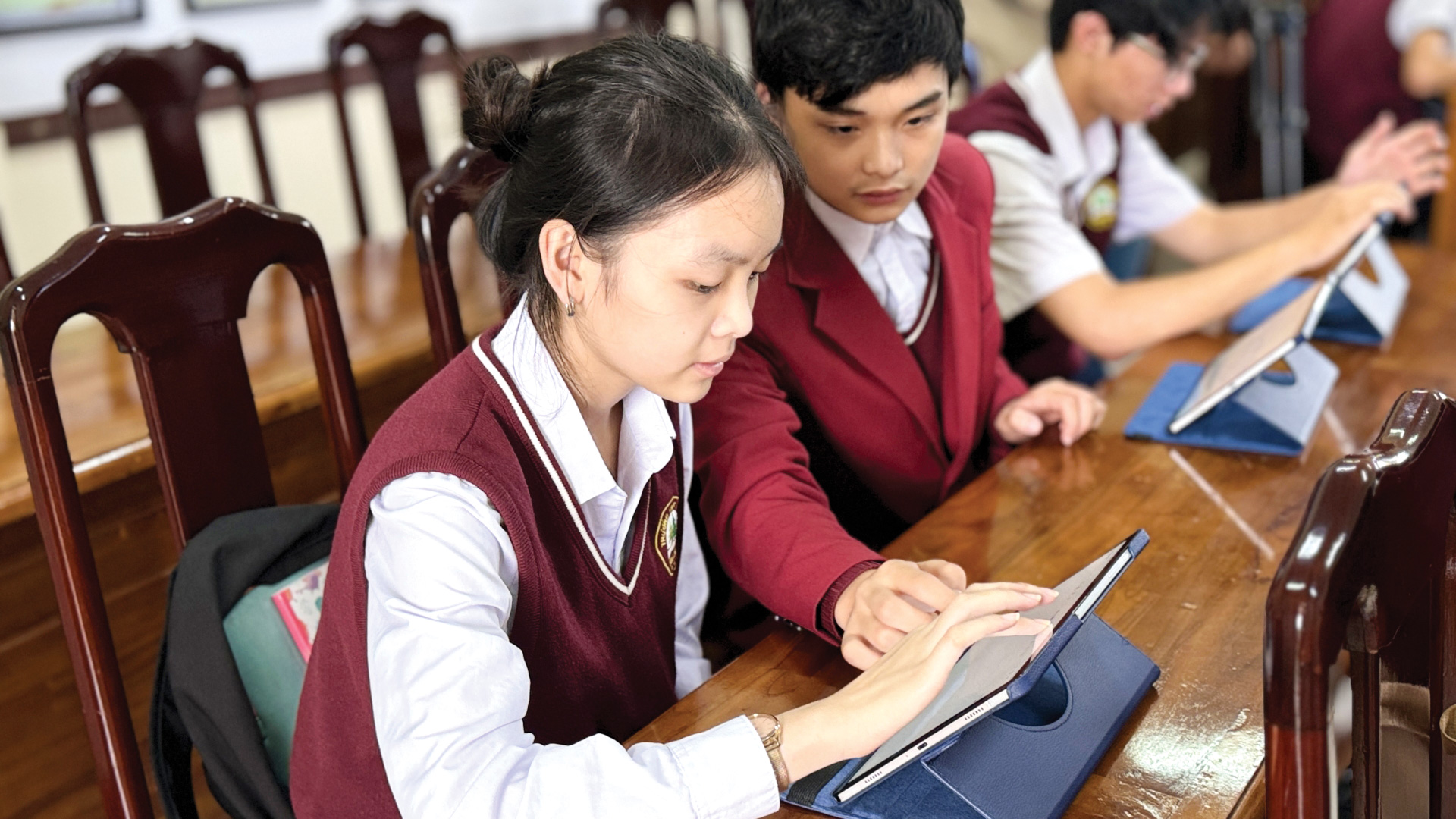 Ứng dụng công nghệ thông tin trong dạy học nội dung giáo dục địa phương