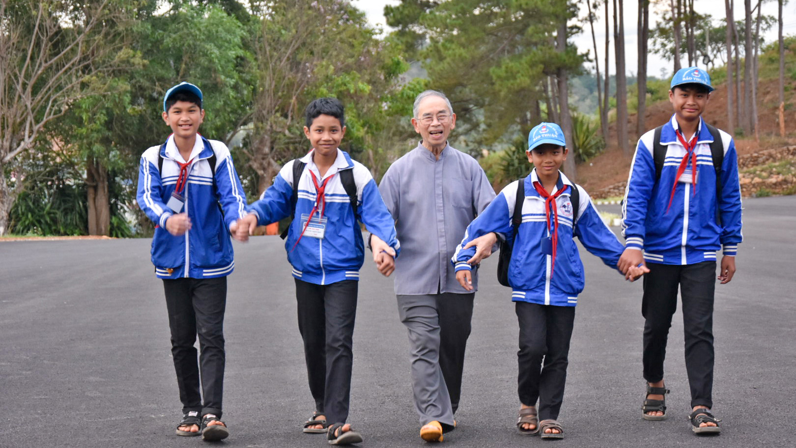 Lan tỏa tinh thần “Sống tốt đời, đẹp đạo” 