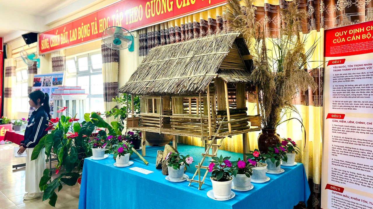 Lạc Dương: Ra mắt Không gian văn hóa Hồ Chí Minh đầu tiên trong trường học