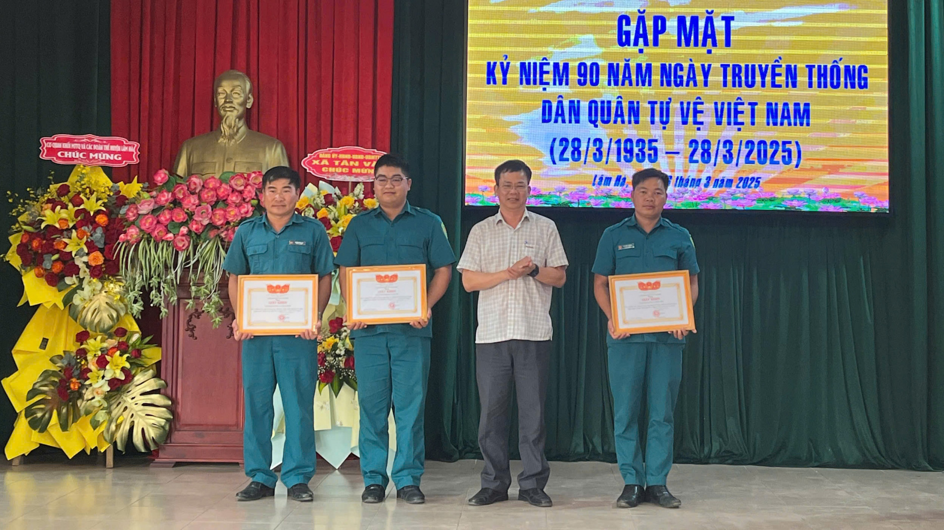 Lâm Hà tổ chức gặp mặt Kỷ niệm 90 năm Ngày truyền thống lực lượng Dân quân tự vệ 