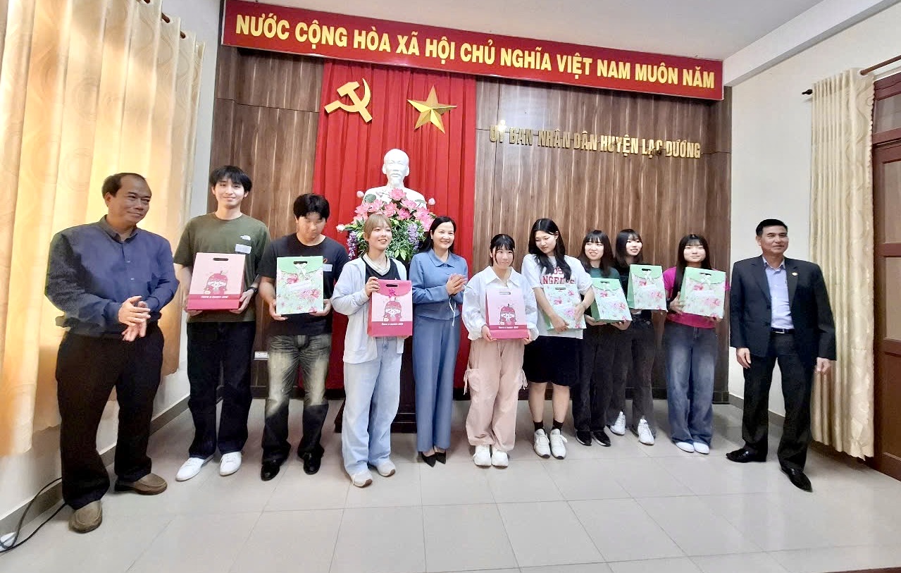 Huyện Lạc Dương đón tiếp đoàn học sinh, sinh viên thành phố Yachiyo, tỉnh Ibaraki, Nhật Bản đến thăm, học tập, trải nghiệm