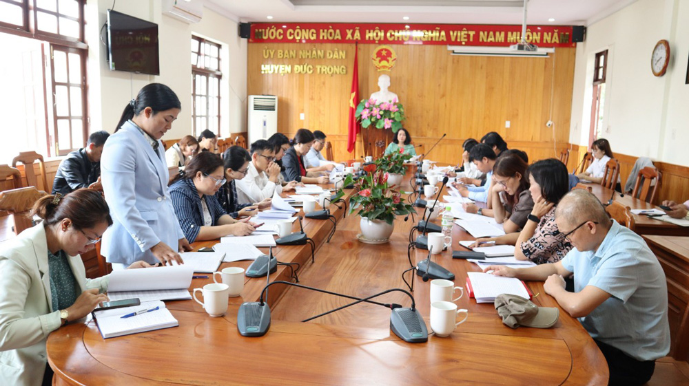 Đức Trọng: Nhiều giải pháp phát triển đối tượng tham gia BHYT, BHXH