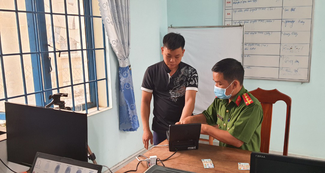 Đạ Tẻh: Đẩy nhanh tiến độ cấp căn cước, định danh điện tử cho công dân