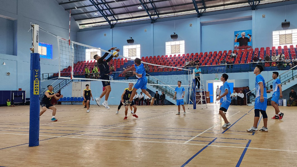 Đơn Dương: Hơn 120 vận động viên tham gia Giải Bóng chuyền nam