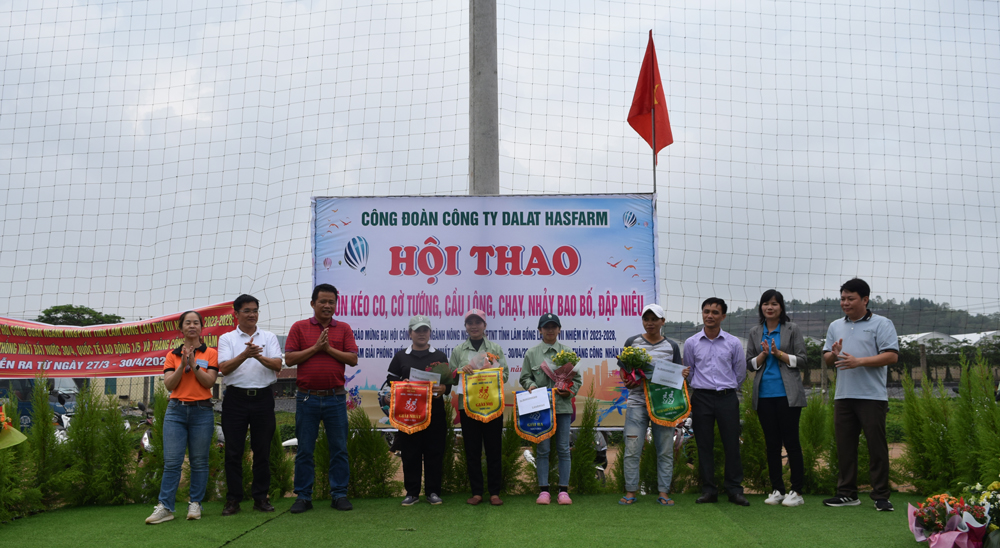 Công đoàn cơ sở Công ty DaLat Hasfarm tổ chức hội thao chào mừng các ngày lễ lớn
