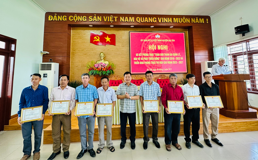 Đạ Tẻh: Sơ kết 5 năm thực hiện phong trào thi đua  “Toàn dân tham gia quản lý, bảo vệ và phát triển rừng”