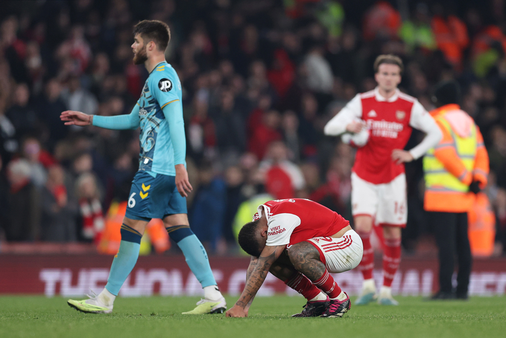 Arsenal: Đi ngược ánh mặt trời