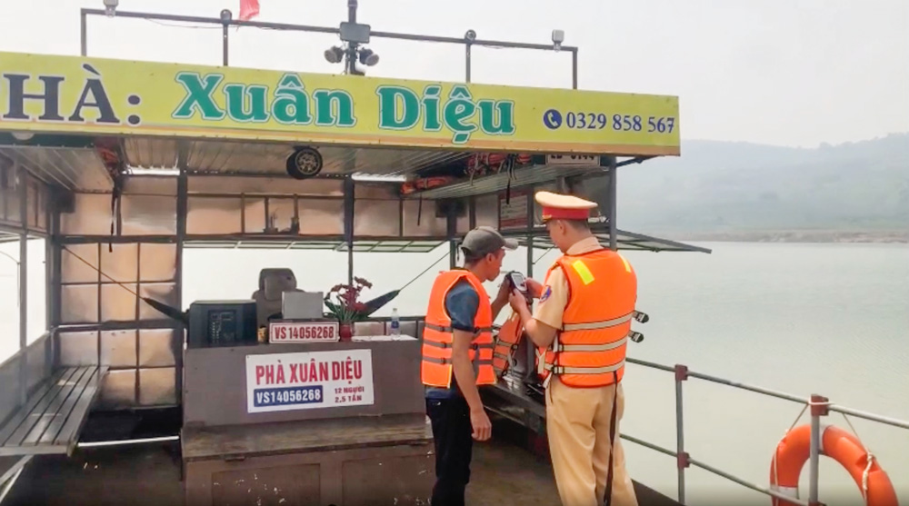 Triển khai nhiều biện pháp tăng cường đảm bảo an toàn giao thông đường thủy