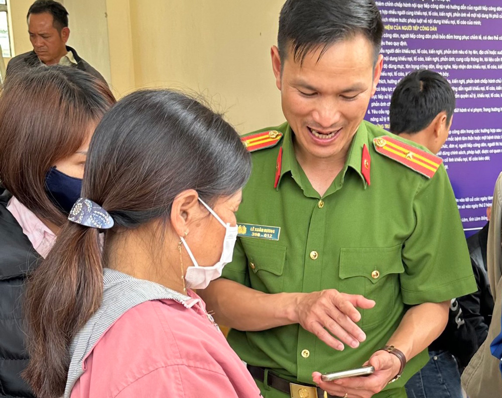 Triển khai cài đặt VNeID và định danh điện tử mức 2