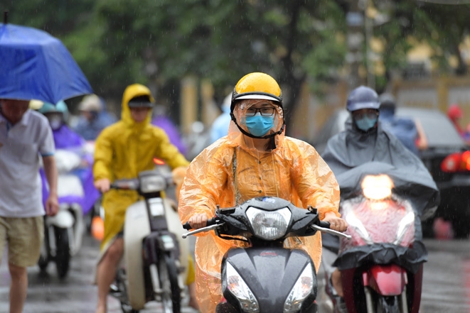 Thời tiết ngày 4/4: Tây Nguyên và Nam Bộ có mưa rào và dông