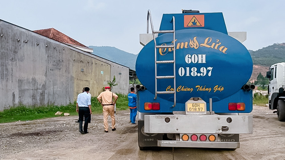 Các chốt chống thất thu thuế xăng, dầu phát huy hiệu quả