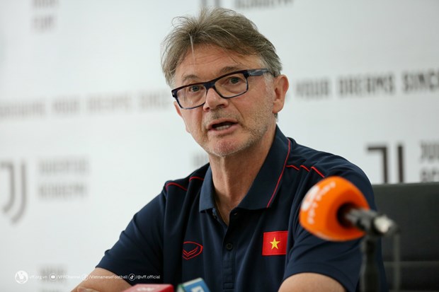 HLV Troussier: Mục tiêu của U22 Việt Nam là bảo vệ chức vô địch