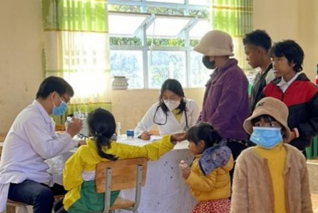 Tiếp tục củng cố, hoàn thiện, nâng cao chất lượng hoạt động của y tế cơ sở