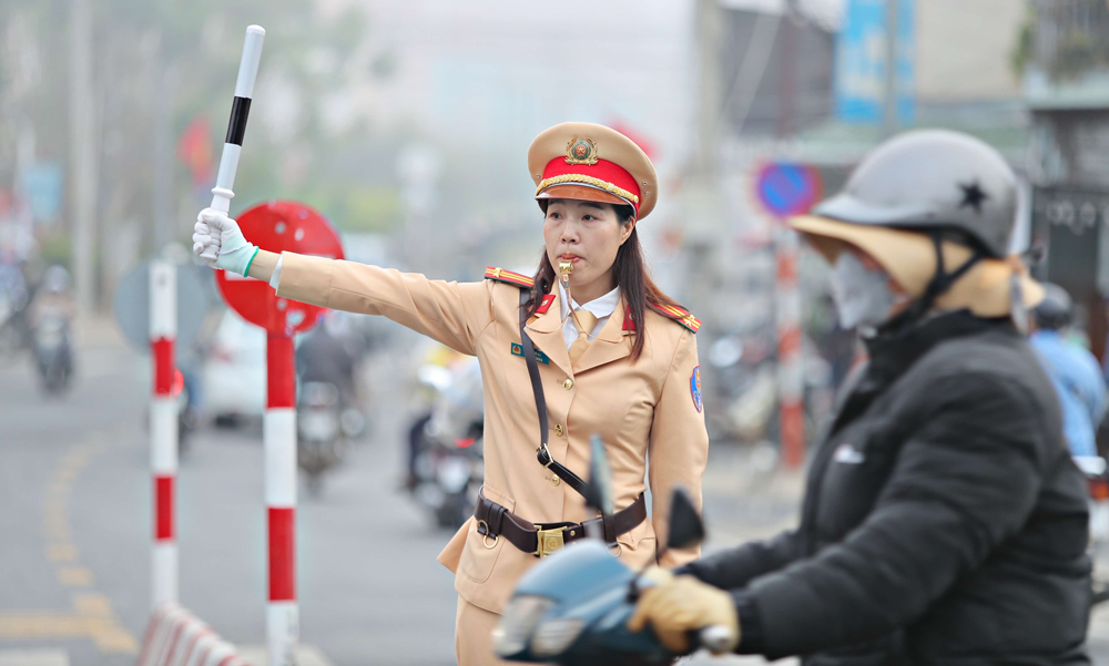 Nữ CSGT - điểm tô nét thanh lịch, hiền hòa, mến khách của thành phố du lịch Đà Lạt