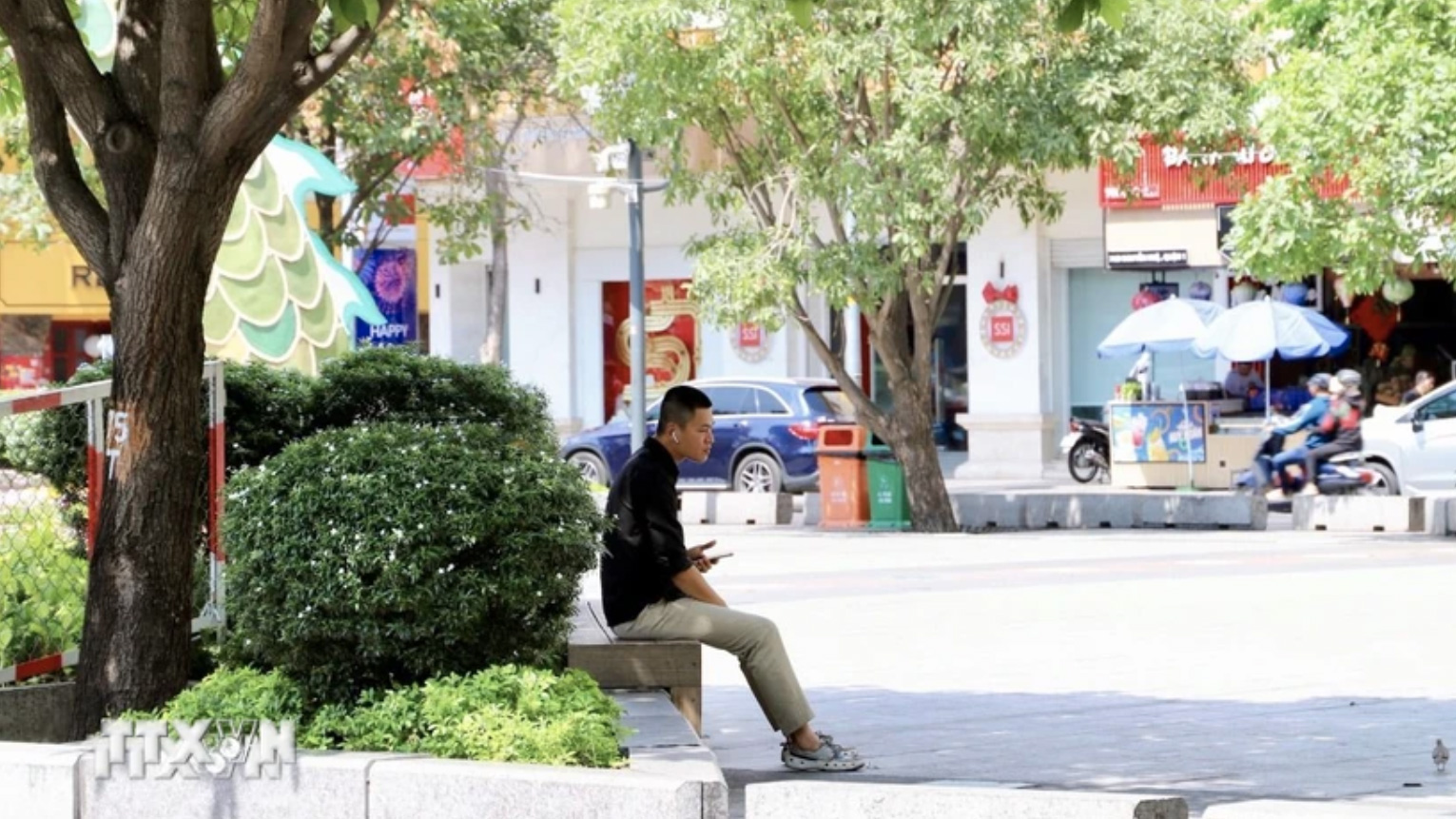 Vì sao nắng nóng đến sớm và đặc biệt gay gắt ?